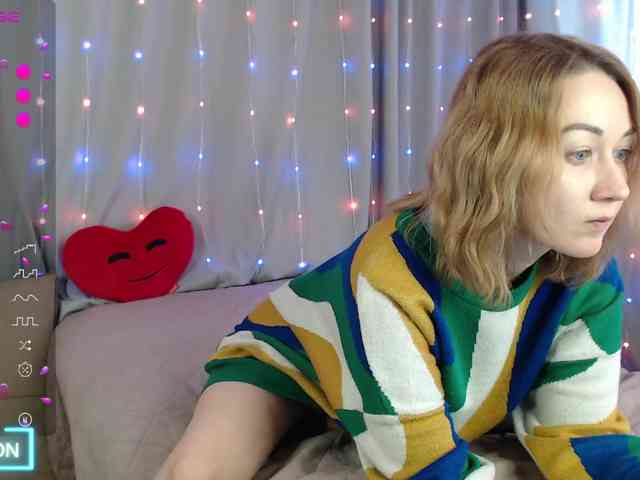 DaddysSluttyGirl webcam