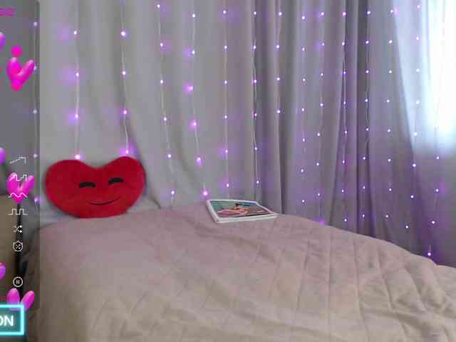 DaddysSluttyGirl Sex Cam Show