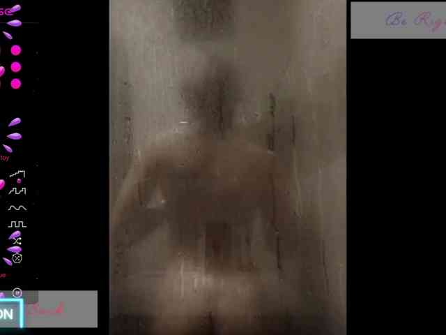 DaddysSluttyGirl webcam