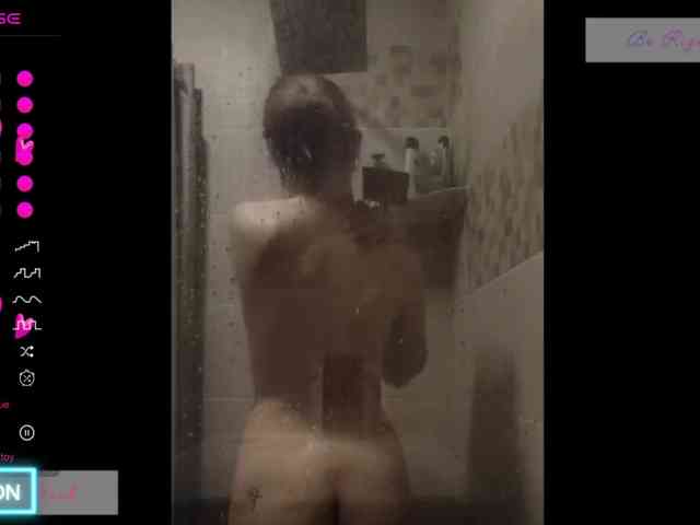 DaddysSluttyGirl webcam