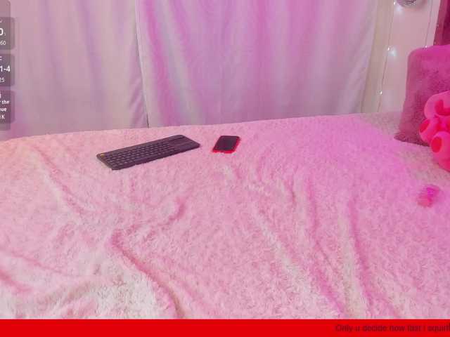 KloeFernandez live cam on UnifiedCams