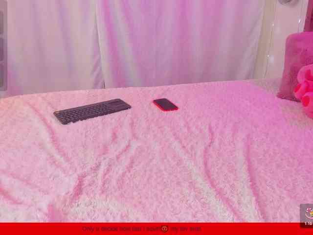 KloeFernandez webcam