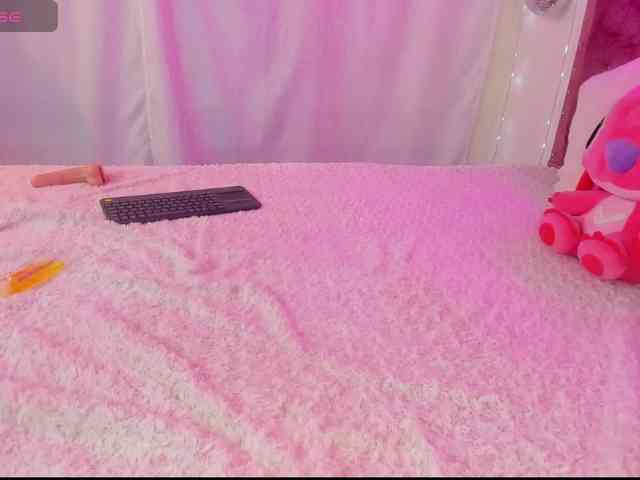 KloeFernandez webcam