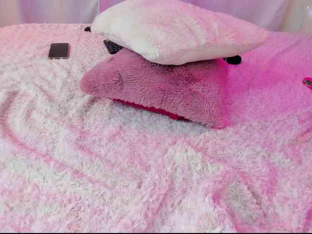 KloeFernandez webcam