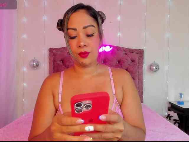 KloeFernandez webcam