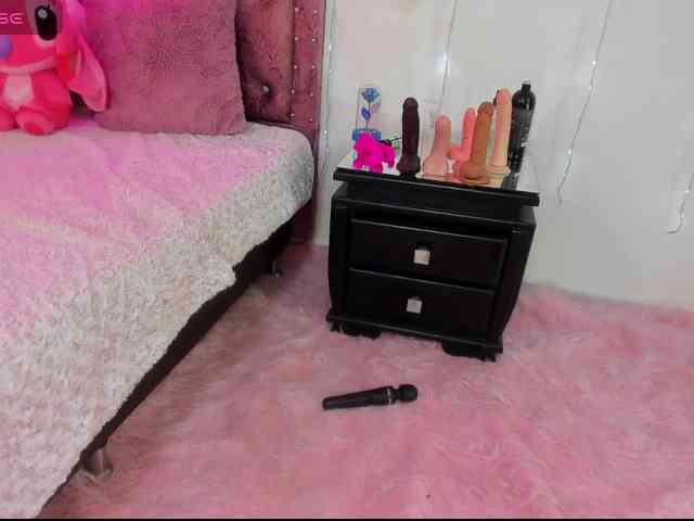 KloeFernandez webcam