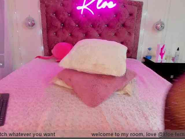 KloeFernandez webcam
