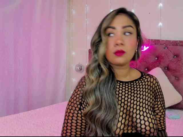 KloeFernandez webcam