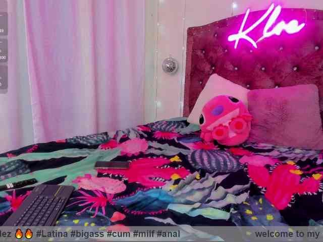 KloeFernandez webcam