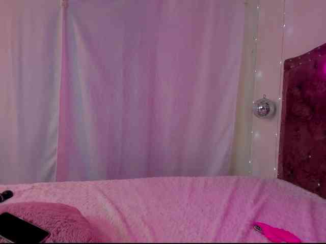 KloeFernandez webcam