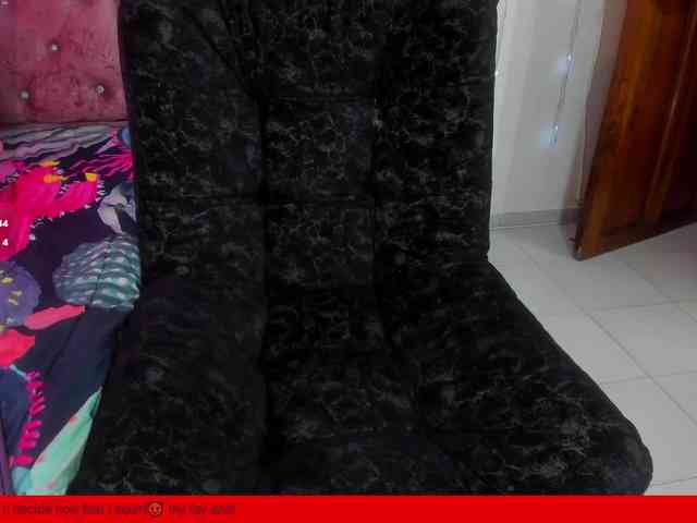 KloeFernandez webcam