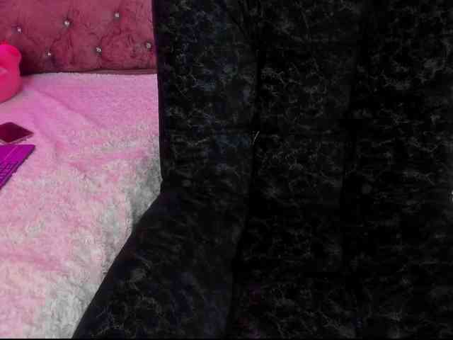 KloeFernandez webcam