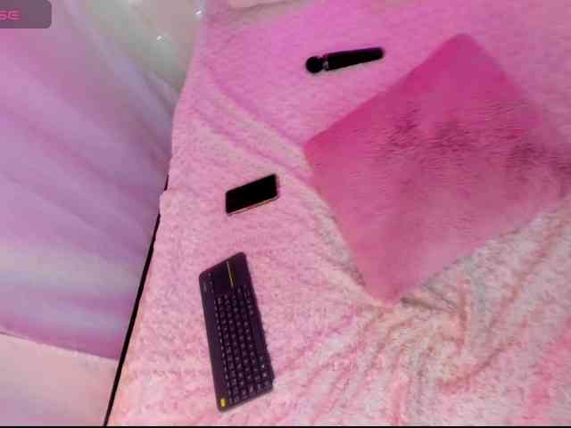 KloeFernandez webcam