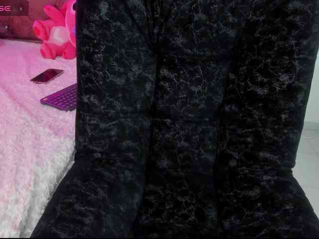 KloeFernandez webcam