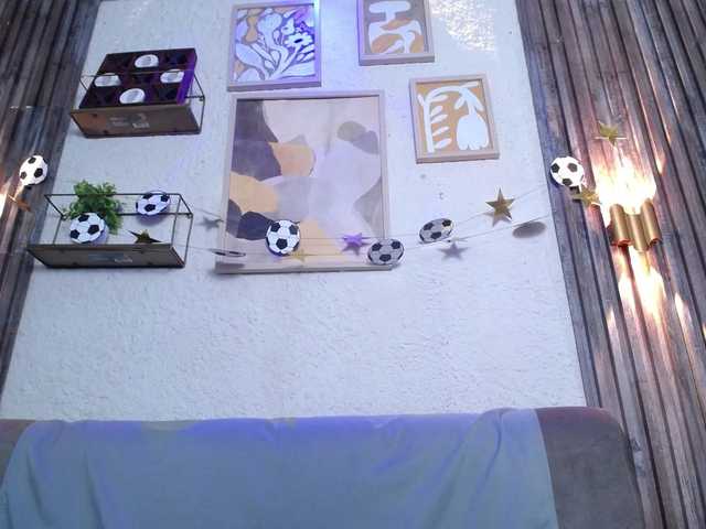 HairyValeri live cam on BongaCams
