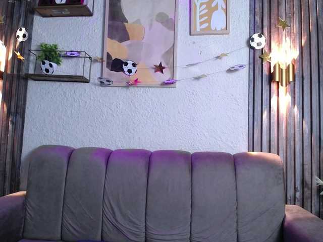 HairyValeri live cam on BongaCams