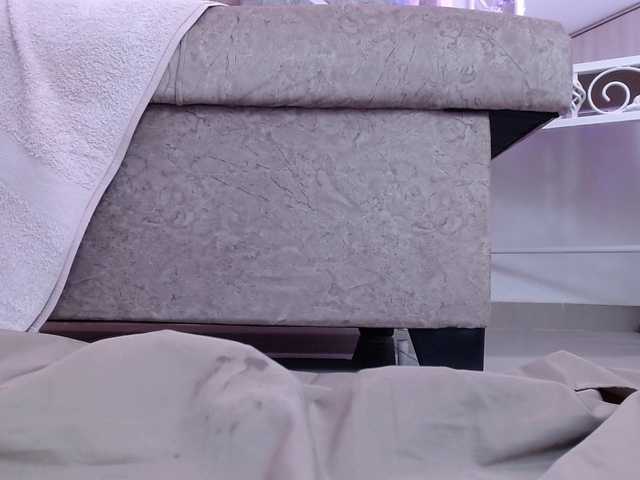 HairyValeri live webcam show