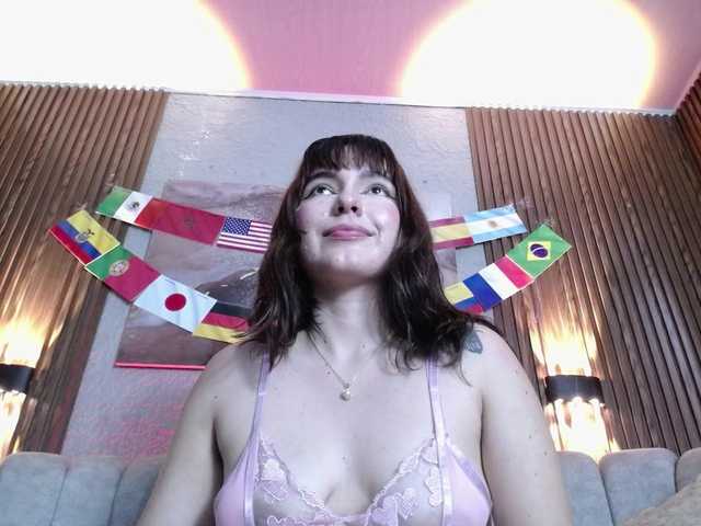 HairyValeri live cam on BongaCams