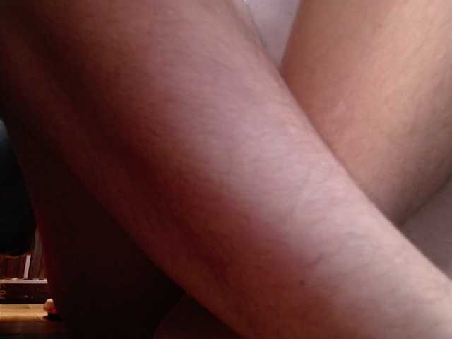 HairyValeri live cam on BongaCams