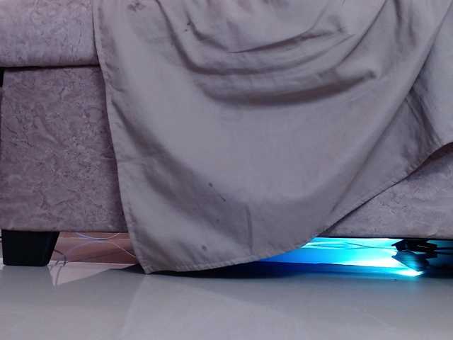 HairyValeri live cam on BongaCams