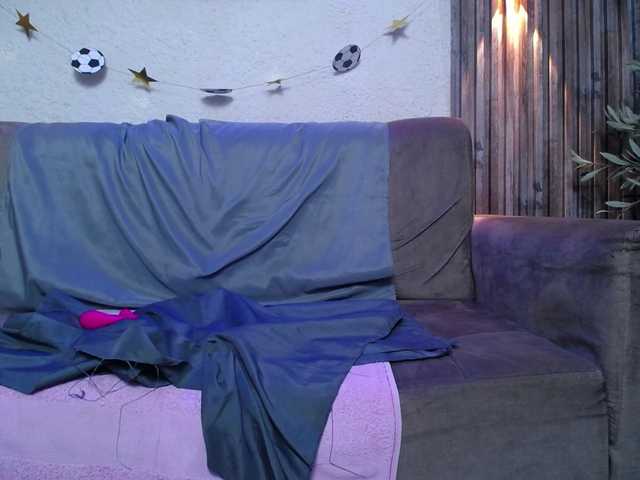 HairyValeri live cam on BongaCams