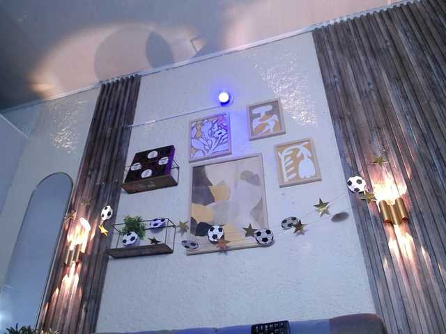 HairyValeri live cam on BongaCams