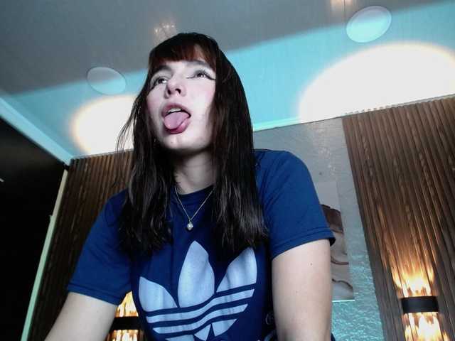 HairyValeri live cam on BongaCams