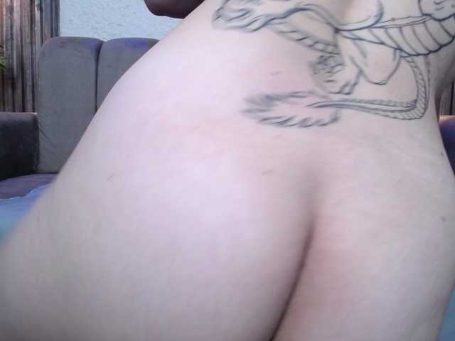 HairyValeri live cam on BongaCams