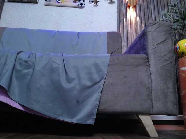 HairyValeri live cam on BongaCams