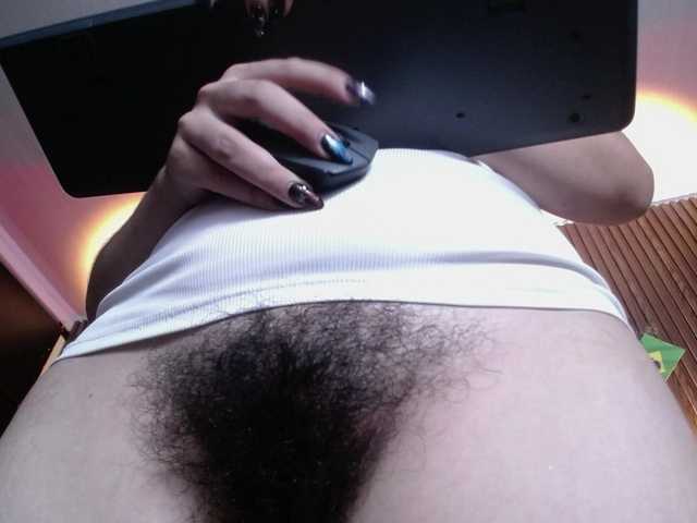HairyValeri live cam on BongaCams