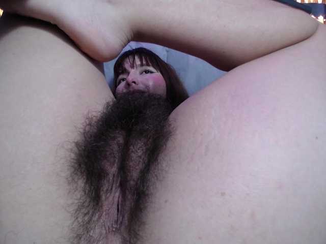 HairyValeri live cam on BongaCams