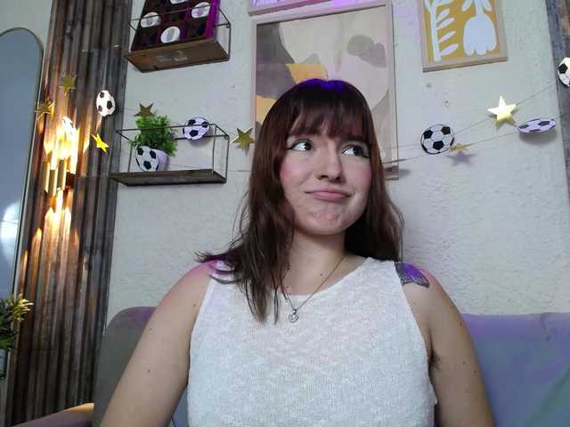 HairyValeri live cam on BongaCams