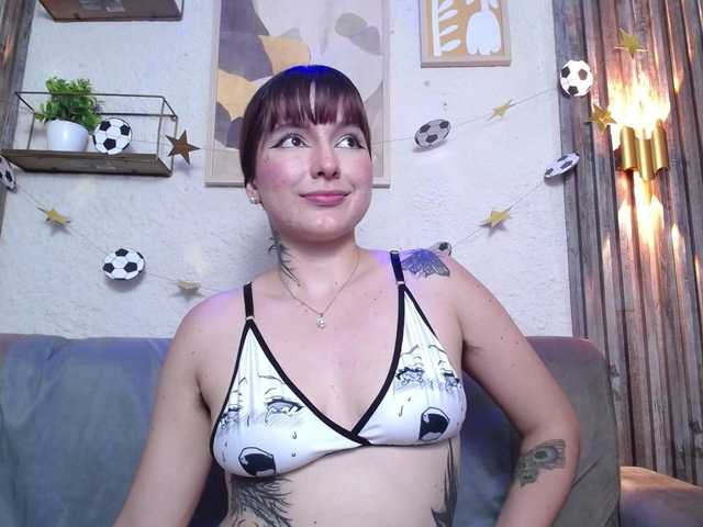 HairyValeri live cam on BongaCams