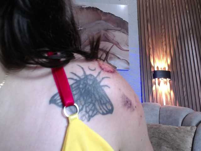 HairyValeri live cam on BongaCams