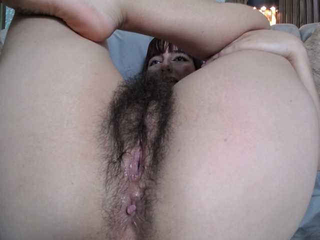 HairyValeri live cam on BongaCams