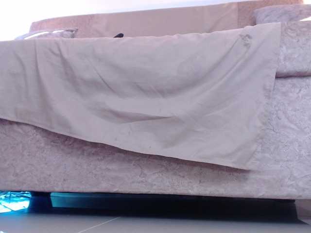 HairyValeri live cam on BongaCams