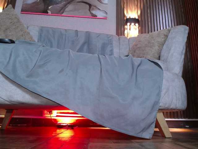 HairyValeri live cam on BongaCams