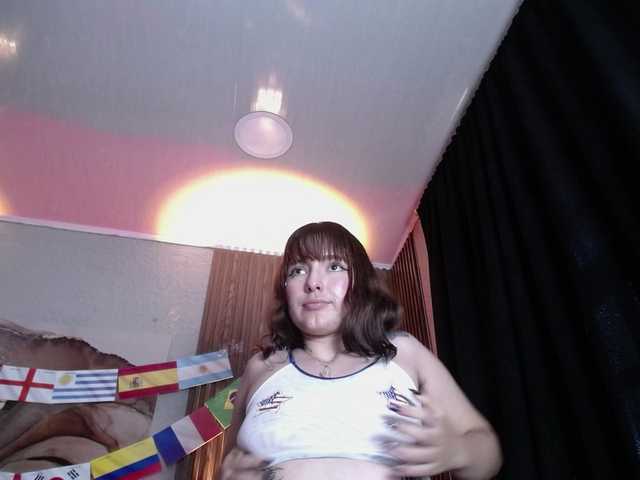 HairyValeri live cam on BongaCams