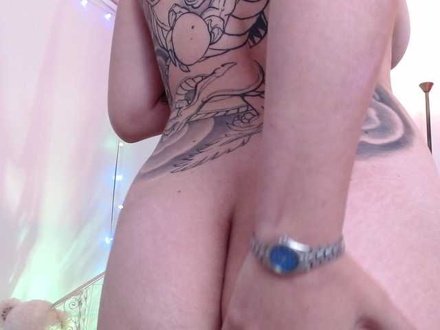 HairyValeri live cam on BongaCams