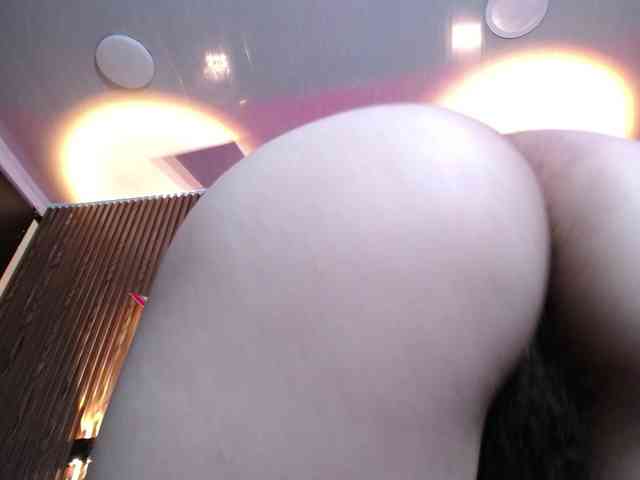 HairyValeri webcam