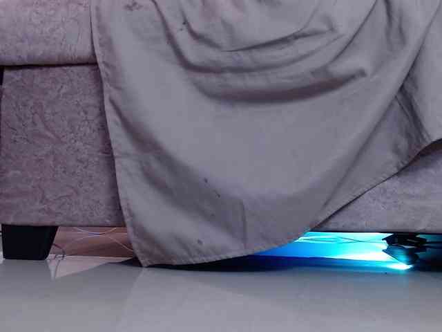 HairyValeri webcam