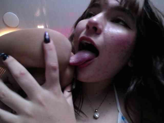 HairyValeri webcam