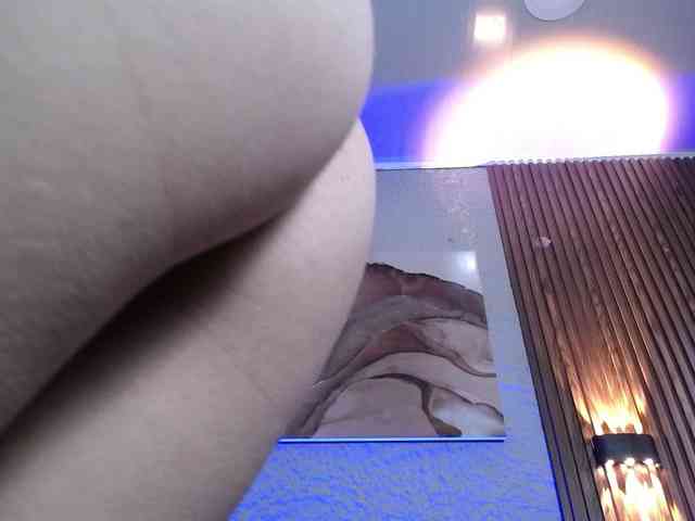 HairyValeri webcam