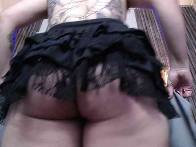 HairyValeri webcam