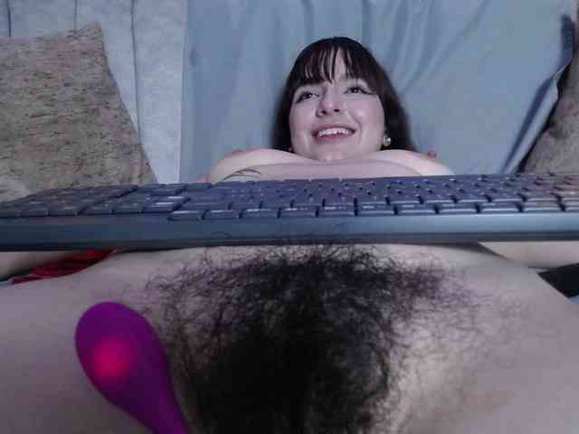 HairyValeri webcam