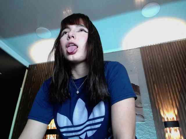 HairyValeri webcam