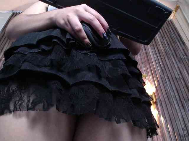 HairyValeri webcam