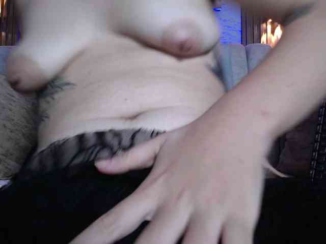 HairyValeri webcam