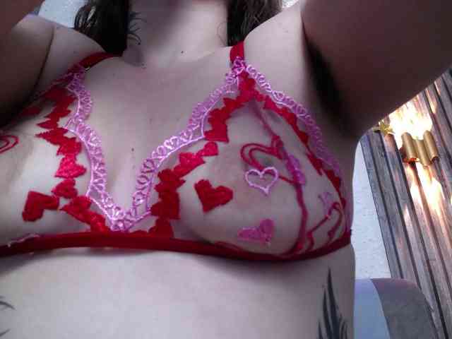 HairyValeri webcam