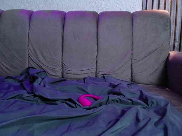 HairyValeri Sex Cam Show